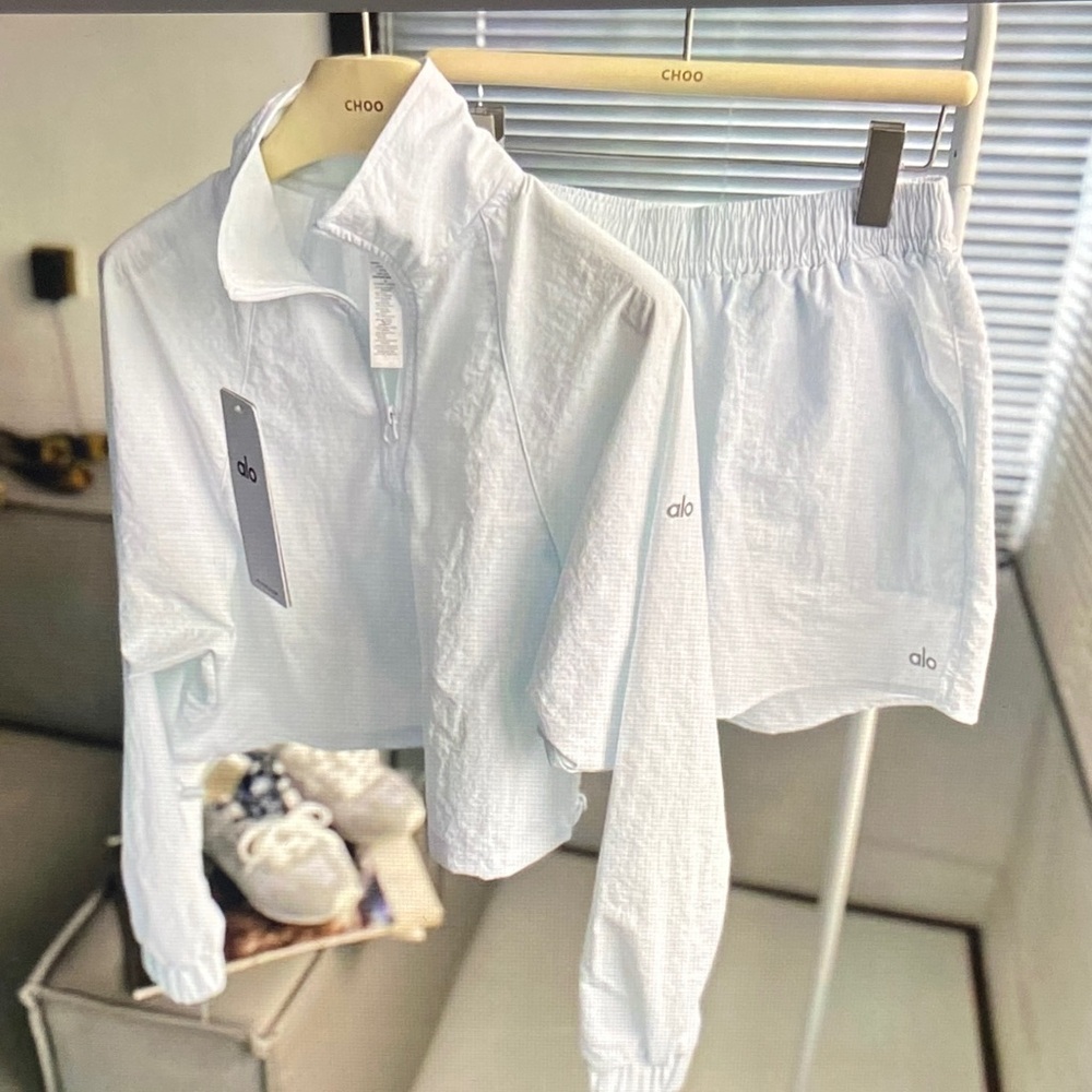 ALO Yoga White Lightweight Pullover Jacket and Elastic Waist Shorts Set